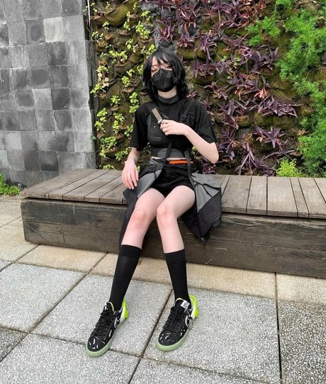 Pitayaq model pretty pictures