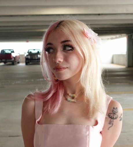 Iluvmeww star top img