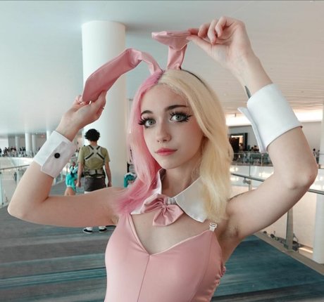 Iluvmeww exclusive pornstar photos