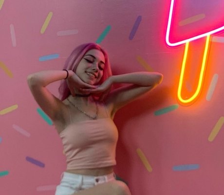 Iluvmeww model hot archive