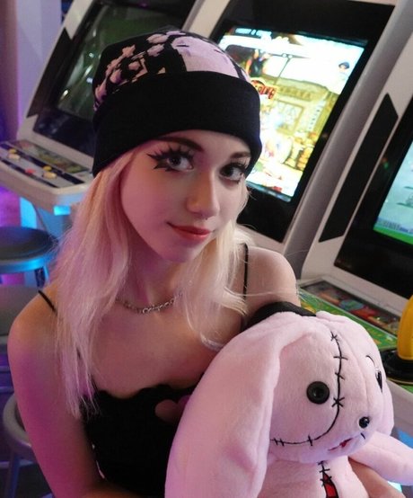 Iluvmeww porn model photos