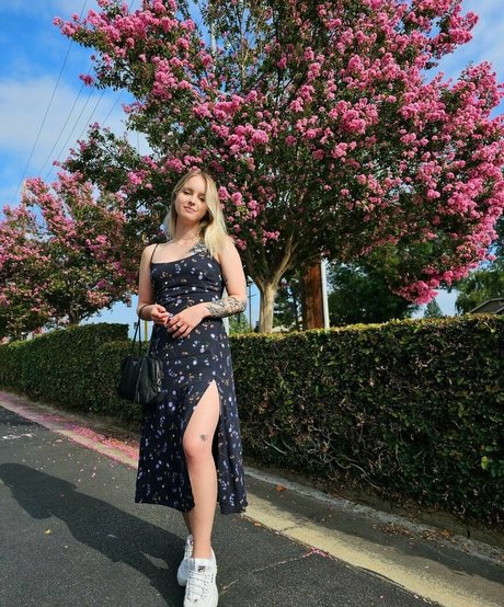 Sonja Reid pornstar art pictures