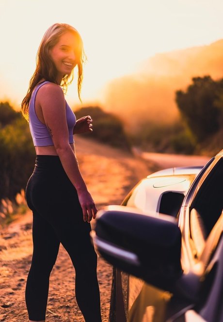 Sonja Reid model adult img