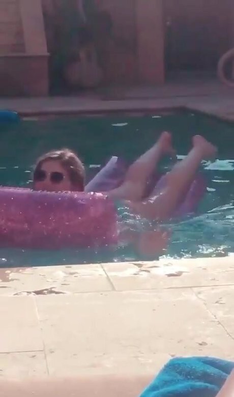 Willow Shields art actress pictures