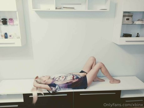 Annika Kuklase naked star gallery