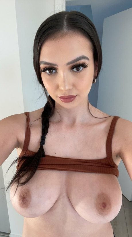 Badvirtualbitch star erotic pics