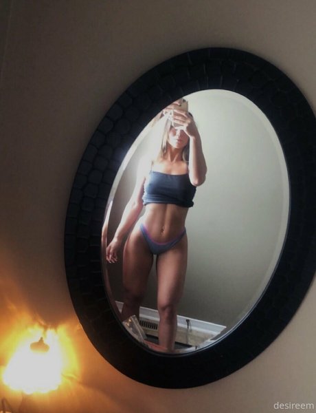 Desireemcmahon sexy star img