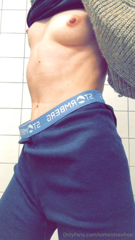 Tornerosexfree free star img