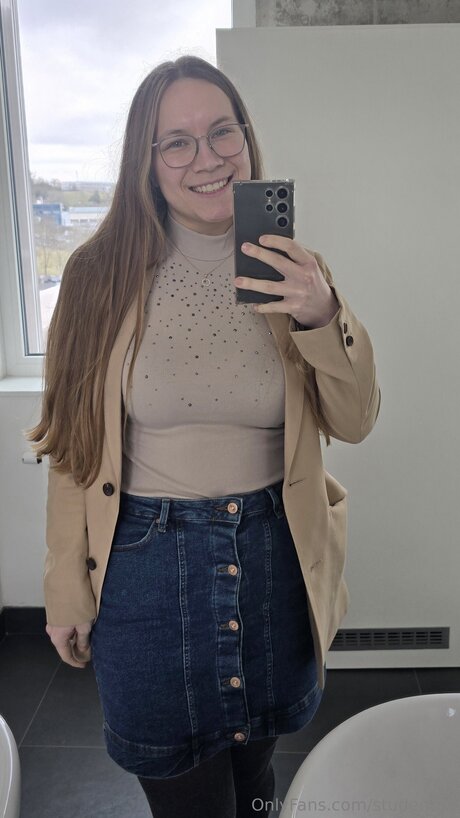 Studentmi nudes actress photo