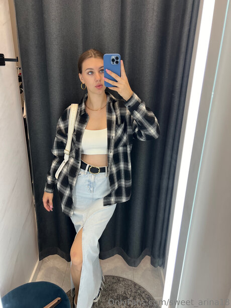 Sweet Arina18 star nude photo