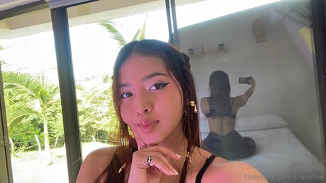 Silviafree Profile pic