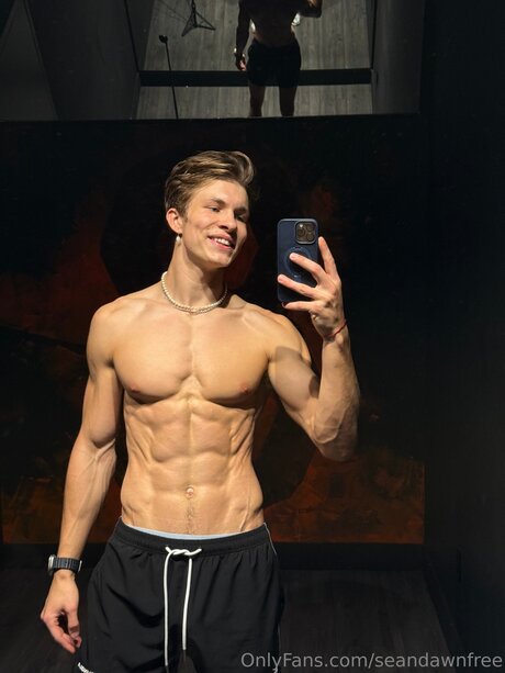 Seandawnfree model top pictures