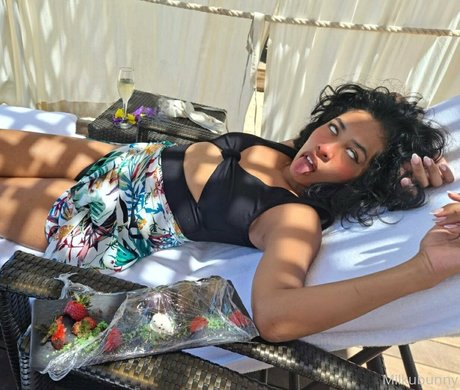 naked pictures onlyfans top img