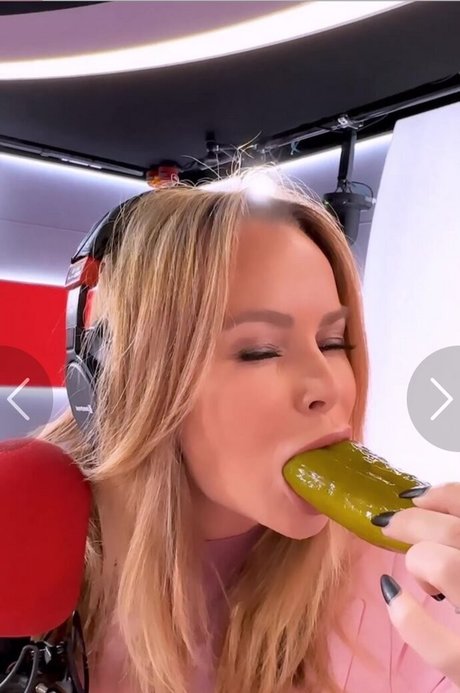 Amanda Holden pornstar img