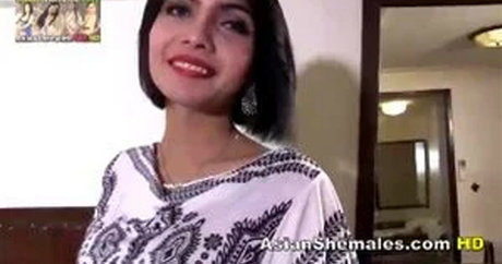 Ladyboy Gold nude actress photos