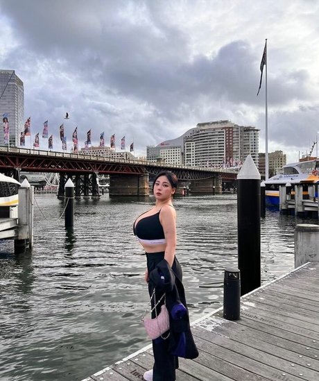 Jung Hye Bin sex star pics