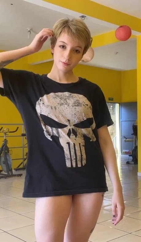 Akemy Sama star art pictures