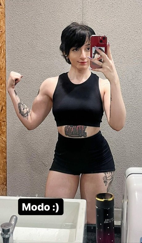 Akemy Sama perfect actress pics