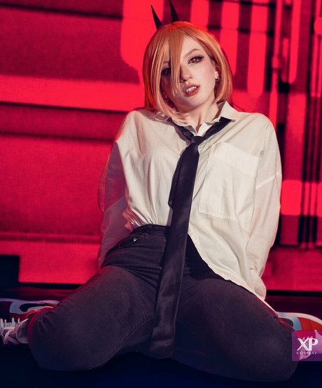 Akemy Sama model sexy photo