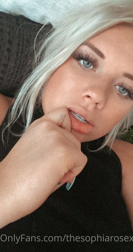 thesophiarosexx pornstar nude archive