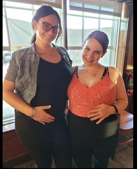 Hotwives XXX porn model pictures