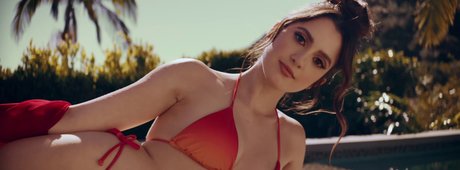 Laura Marano model nice pics
