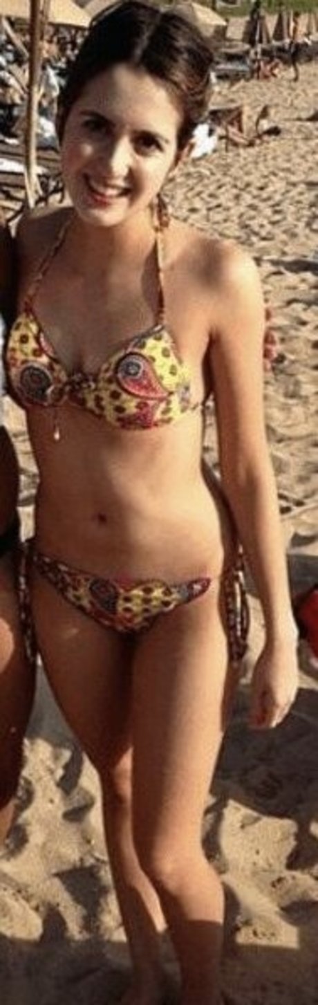 Laura Marano sex model img