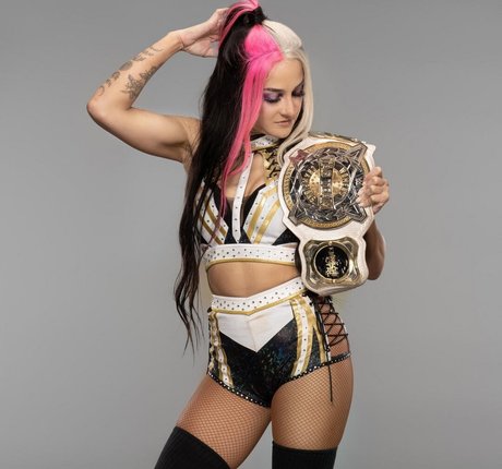 ladyboy cum onlyfans hd pics