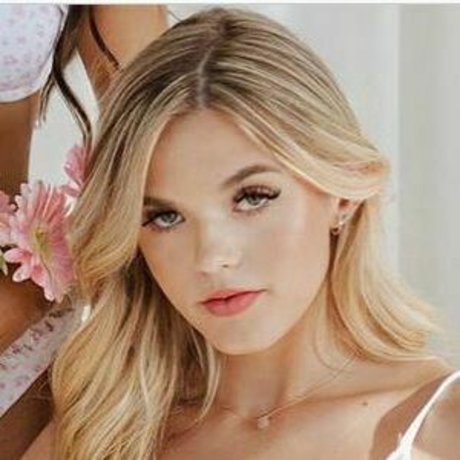 Oceans ASMR erotic pornstar gallery