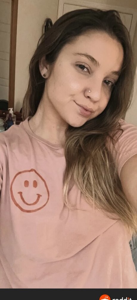 Lexi Love exclusive actress images