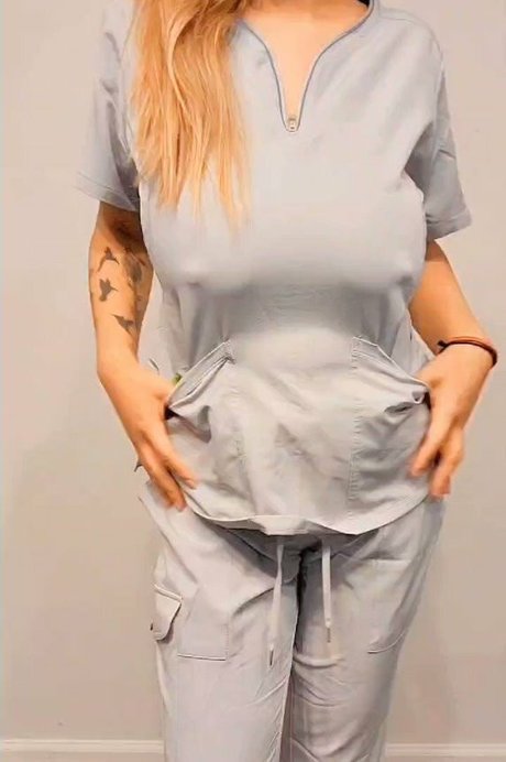 Lexi Love model porn photo