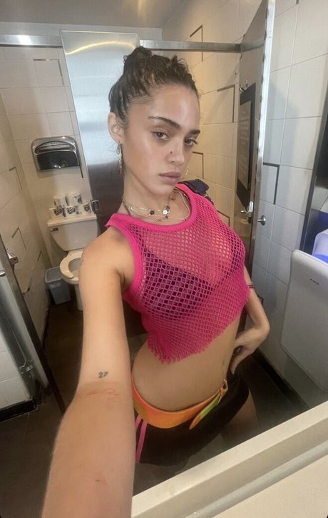 Luna Blaise hot actress photos