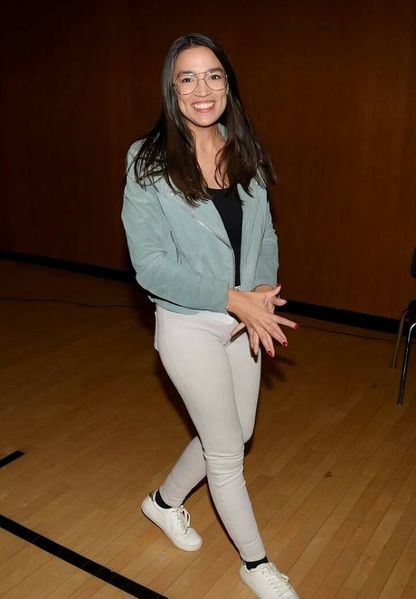 Alexandria Ocasio Cortez model porn picture