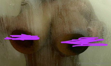 emomask top model img