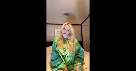 MSFIIIRE pornstar adult pic