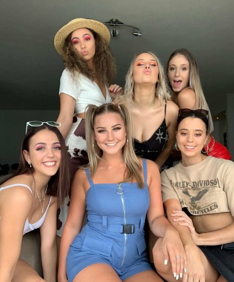 Tahlia A star perfect photos