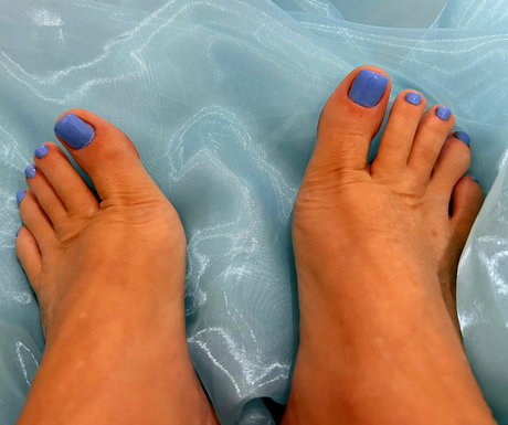 Kayla Kiwi star top images