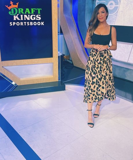 Jackie Redmond pretty pornstar images