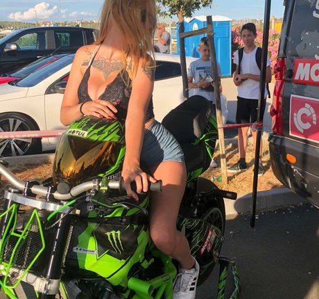 suzizvonar adult actress picture