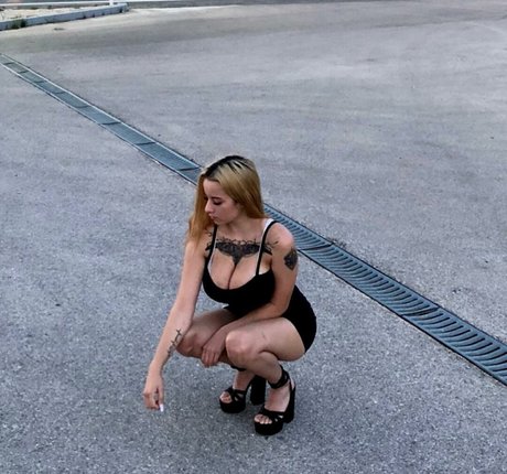 suzizvonar porn star photos