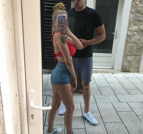 suzizvonar Profile pic