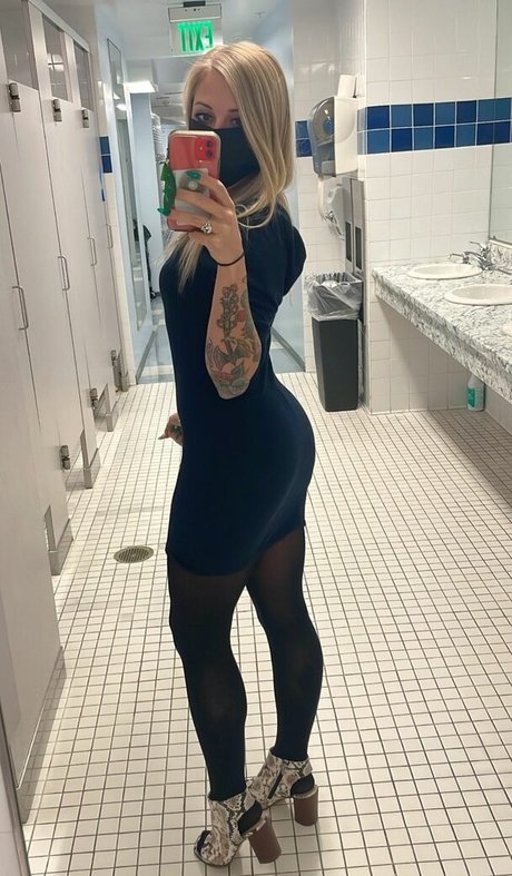 Alliekazam model free pics