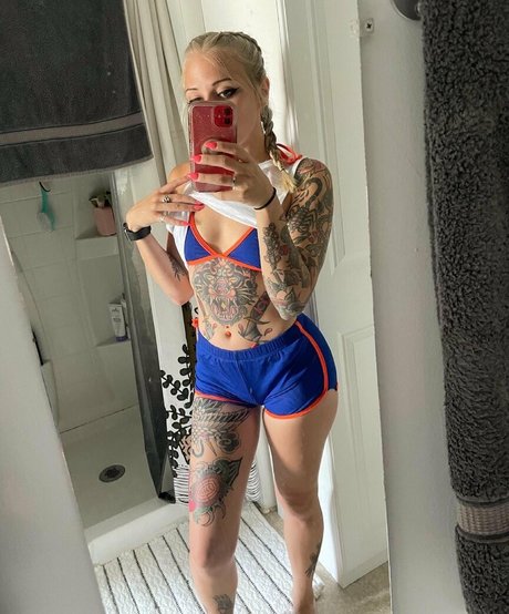 Alliekazam nude actress galleries