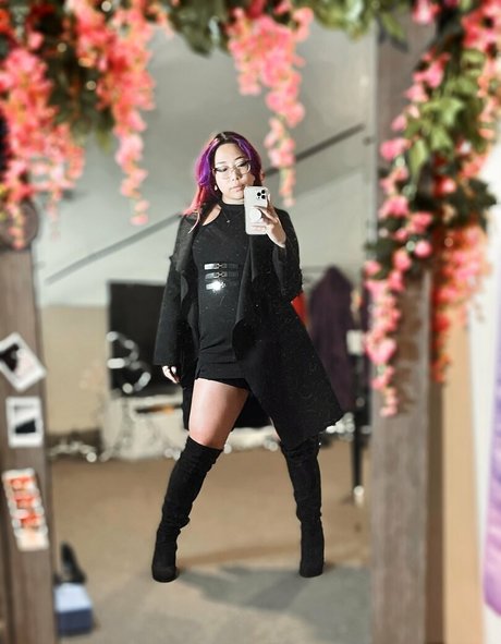 Stella Chung star sexy archive