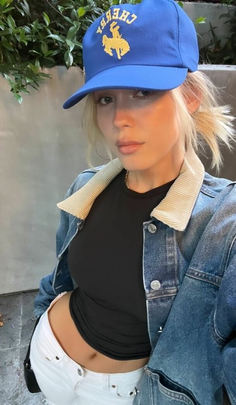 Faith Schroder star naked img