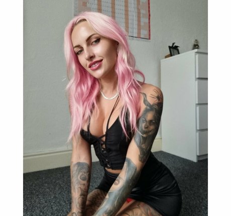 Devilsbarbie69 star pornographic archive