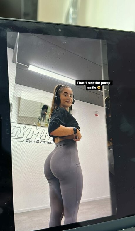 Elora Gummerson free model images