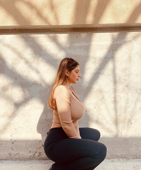 busty solo onlyfans beautiful photos