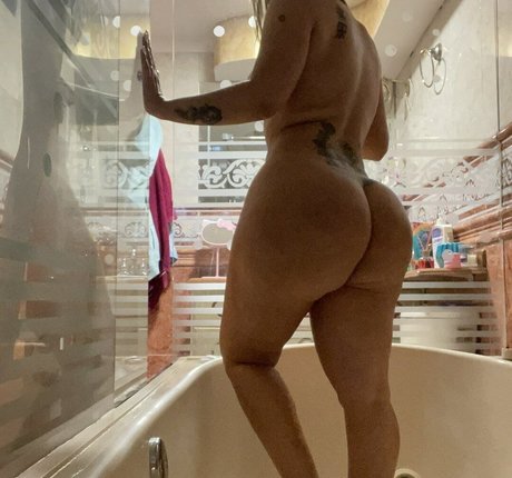 La Maravilla model high quality archive