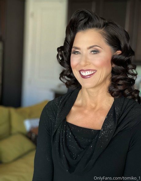 tomiko 1 pornstar hot picture
